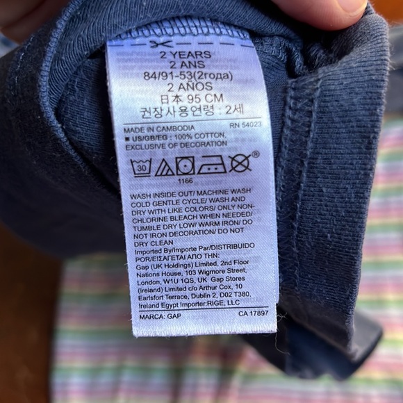2T pajama bundle - Picture 4 of 8
